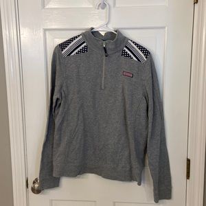 Vineyard vines sheep shirt with cute navy and white accents